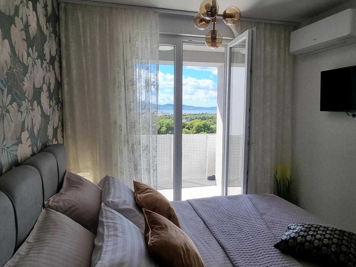 Apartment "50 Shades" With Balcony And Free Parking In The Garage Задар Екстериор снимка