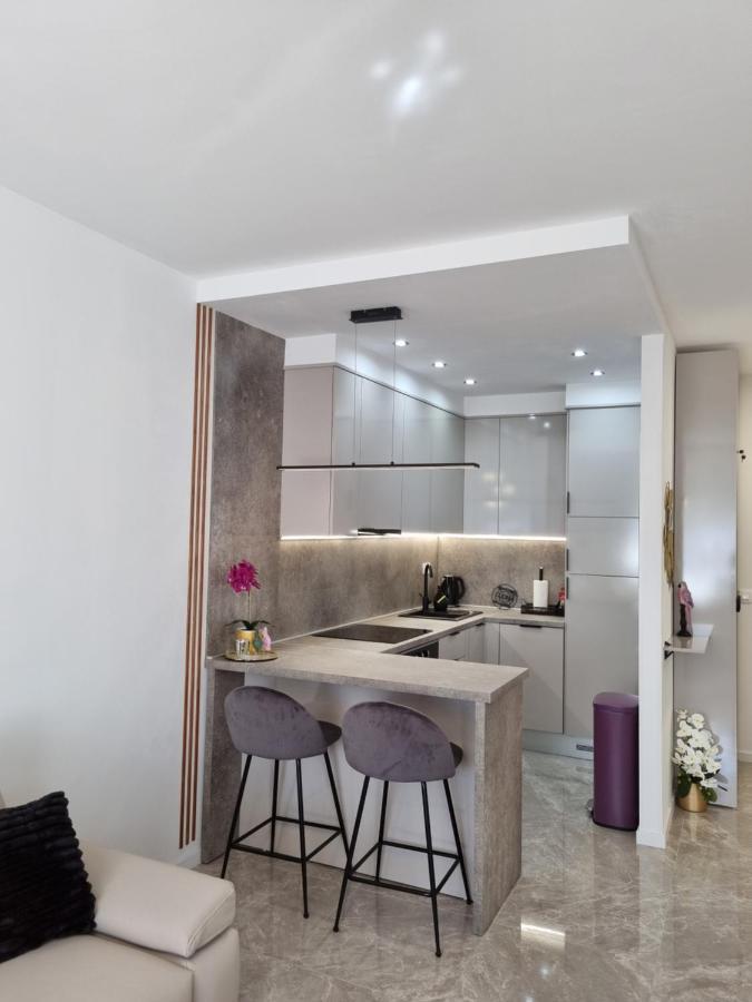 Apartment "50 Shades" With Balcony And Free Parking In The Garage Задар Екстериор снимка